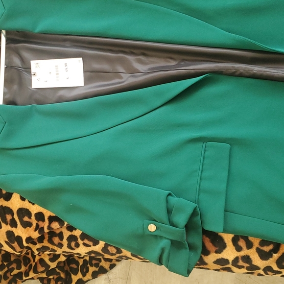 Zara Green Blazer - Picture 3 of 6